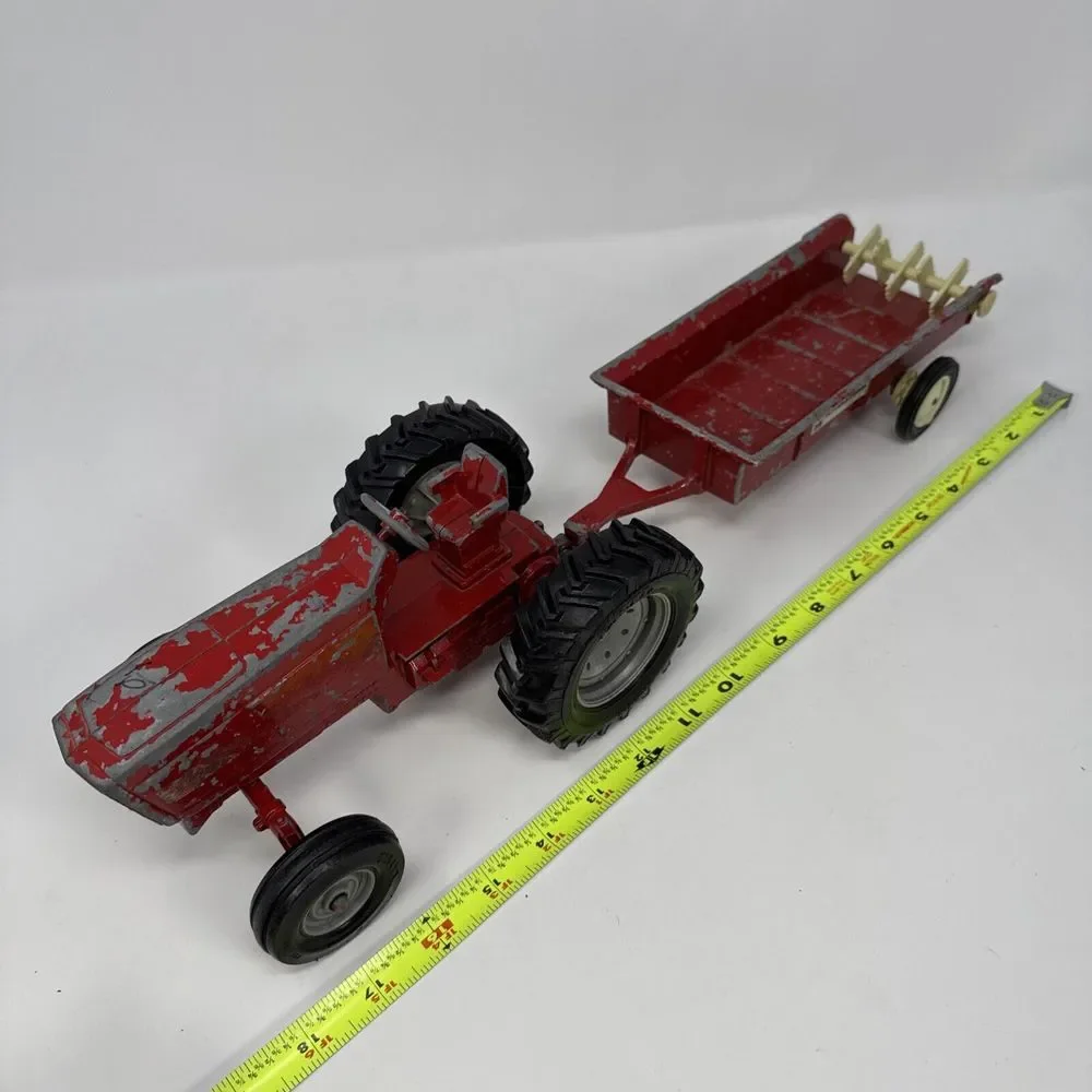 Vtg Red Farm Tractor The ERTL Co STK 415 International Metal and‎ Wagon